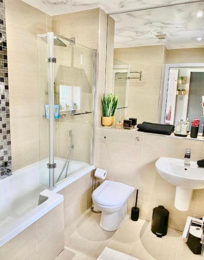 Glasgow Two Bedroom Penthouse Eksteriør billede